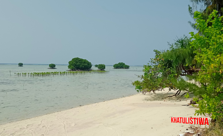 Mengejar Sunrise di Pantai Tanjung Rengge Pulau Pari